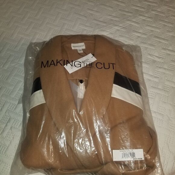 Making the Cut Wool Coat WINNING LOOK Andrea’s Wool Camel Coat NWT - Picture 11 of 16